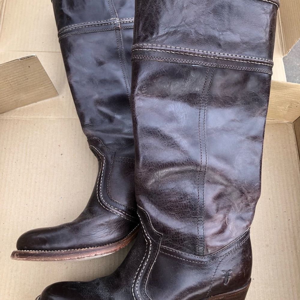 Frye Jane Dark Brown size 8.5